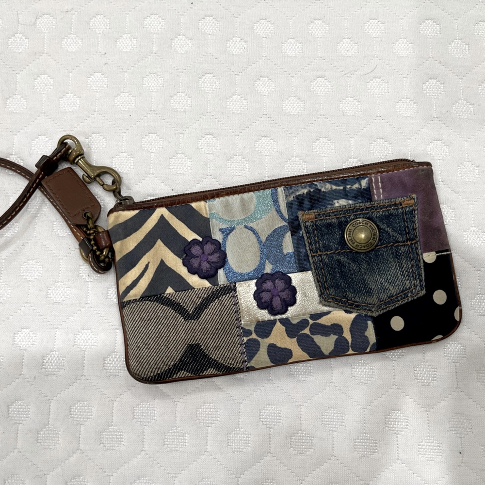 Coach wristlet. Genuine leather
